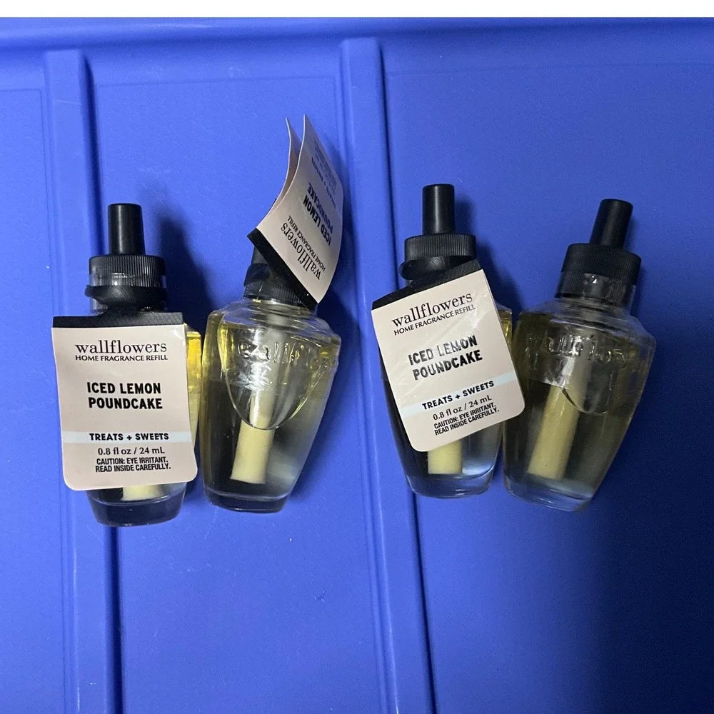 Bath and Body Works Wallflowers Iced Lemon Poundcake Lot of 4 Sweets Refills
